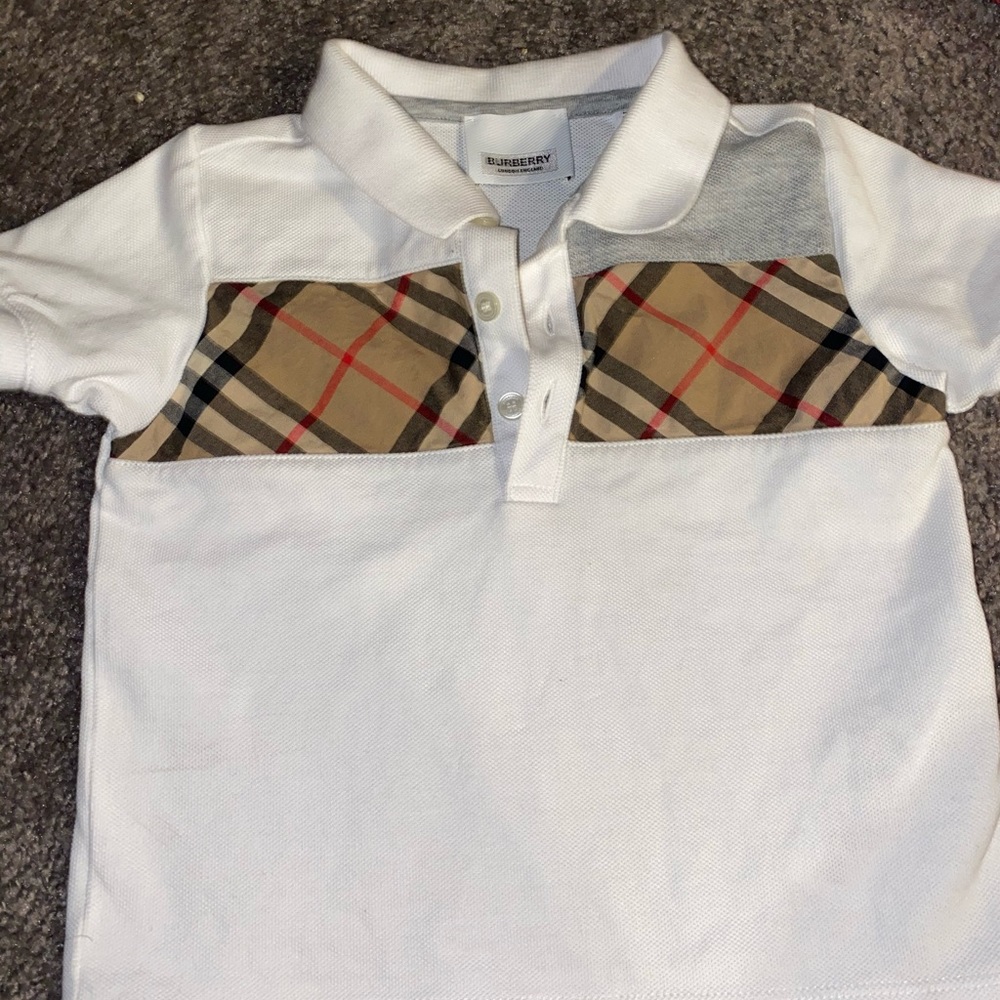 Burberry white colar shirt